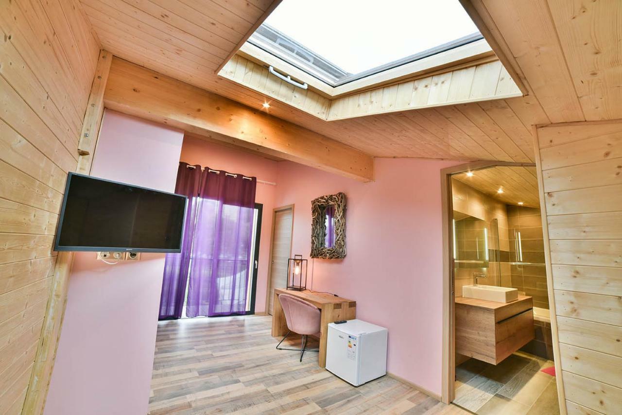 Les Tanneries Bed & Breakfast Ornans